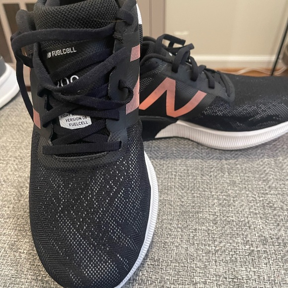 Adidas Fuel Cell Women’s Running Shoes Size 9.5 - Picture 3 of 5